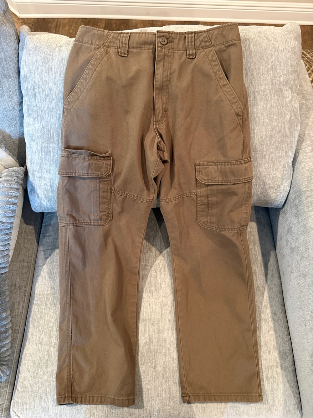 Wrangler cargo type pants 30X30. Like brand new!!